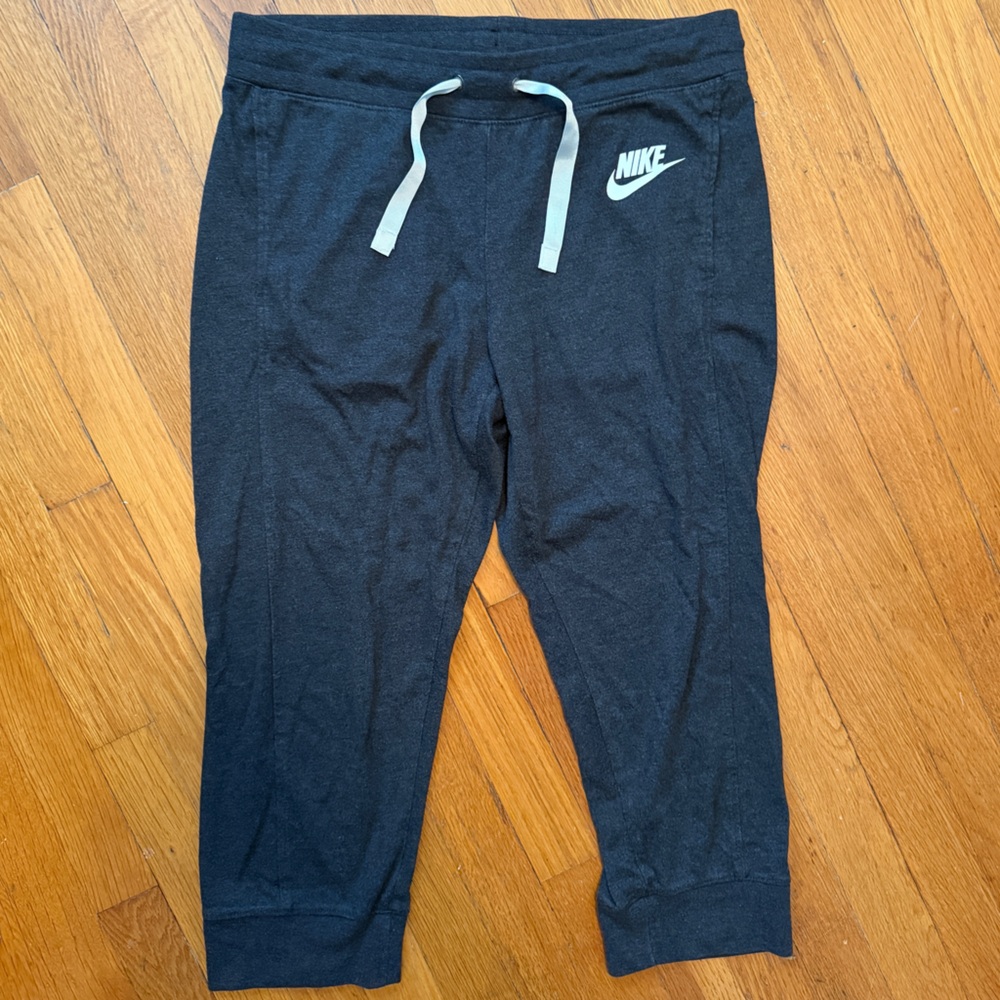 Nike capri sweat pants - medium